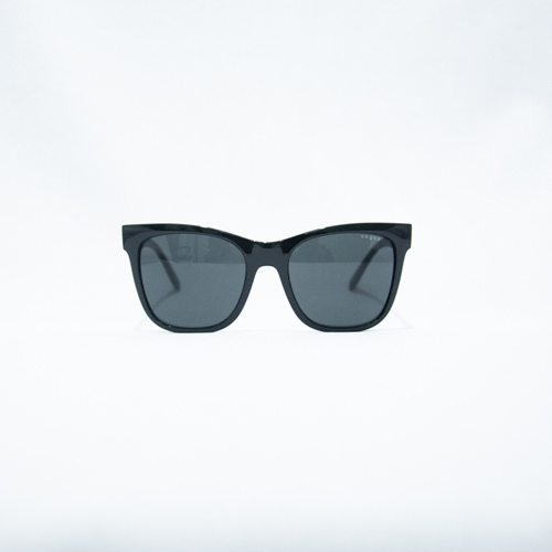 Óculos de sol Vogue preto - Óculos de sol Vogue preto - VOGUE